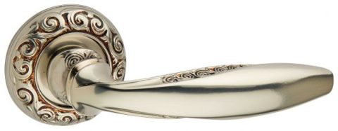 Дверная ручка FIMET на круглой розетке 177/250F ANNA французское античное серебро F59