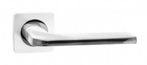 Дверная ручка RENZ на квадратной розетке "Кераско" INDH 97-02 SW/CP супер белый/хром блест