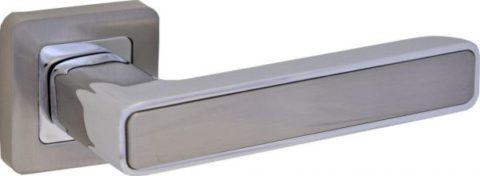Дверная ручка LAREDO LD 494 на квадратной розетке SN/CP матовый никель / хром
