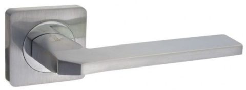 Дверная ручка RENZ на квадратной розетке "Кераско" DH 97-02 SC хром матовый