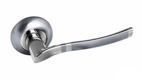 Дверная ручка на круглой розетке PALIDORE 77SC хром матовый