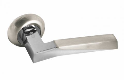 Дверная ручка на круглой розетке PALIDORE A-133 HH/PC белый никель/хром