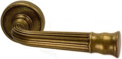 Дверная ручка SYSTEM "DESPINA" HA132RO14 на круглой розетке MVB античная бронза