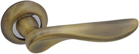 Дверная ручка на круглой розетке LD 124 AB/CP античная бронза / хром