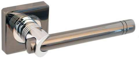 Дверная ручка на квадратной розетке LD 210 BN/CP черный никель / хром