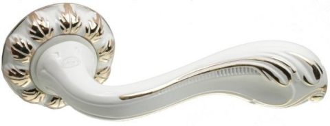 Дверная ручка на круглой розетке LD 318 WGP белая эмаль с золотом