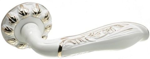 Дверная ручка на круглой розетке LD 319 WGP белая эмаль с золотом