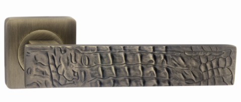 Дверная ручка Renz на квадратной розетке "CROCODILE" DH 654-02 MAB бронза античная матовая