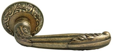 Дверная ручка на круглой розетке RUCETTI RAP-CLASSIC 2 OMB состаренная матовая бронза