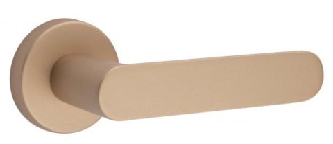 Дверная ручка FIMET SHAPE 1320/232 на круглой розетке, матовая латунь F02O