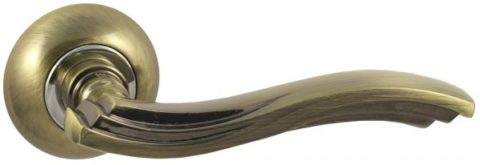 Дверная ручка Vantage V14 на круглой розетке AB бронза