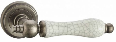 Дверная ручка Vantage V30 на круглой розетке AS/ZR состаренное серебро / состаренная керамика