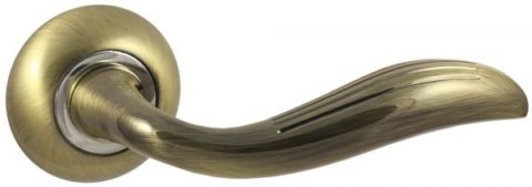 Дверная ручка Vantage V69 на круглой розетке AB бронза